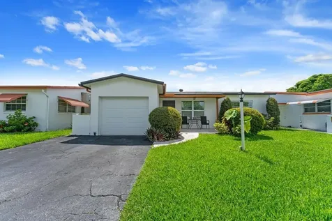 4184 NW 52nd Avenue Lauderdale Lakes FL 33319