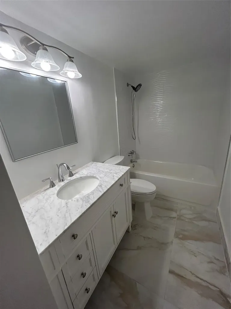 550 Bayshore Drive Fort Lauderdale FL 33304
