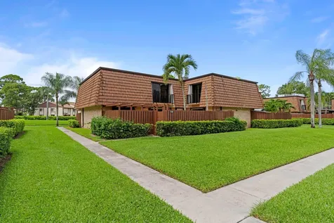 1405 14th Lane Greenacres FL 33463