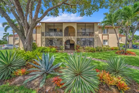 103 Lake Pine Circle Greenacres FL 33463