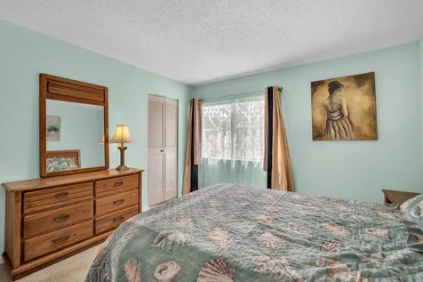 103 Lake Pine Circle Greenacres FL 33463