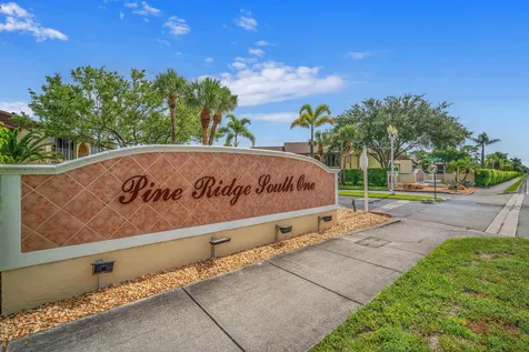 103 Lake Pine Circle Greenacres FL 33463