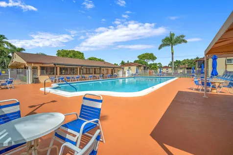 103 Lake Pine Circle Greenacres FL 33463