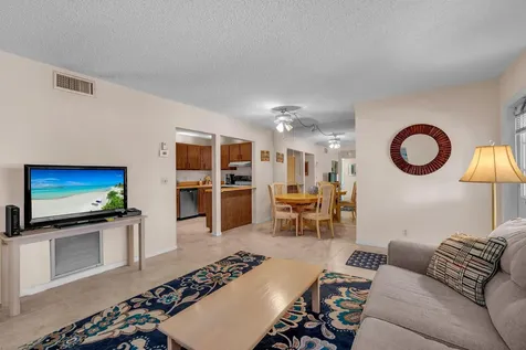 103 Lake Pine Circle Greenacres FL 33463