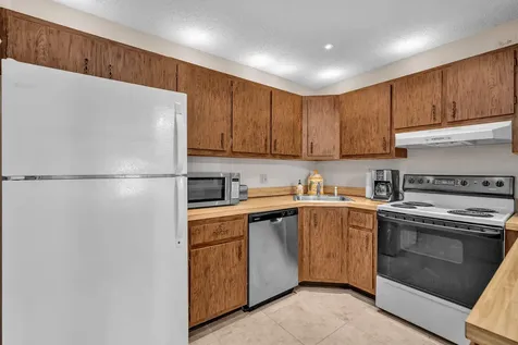 103 Lake Pine Circle Greenacres FL 33463
