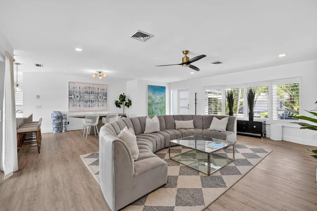 891 SW Hickory Terrace Boca Raton FL 33486