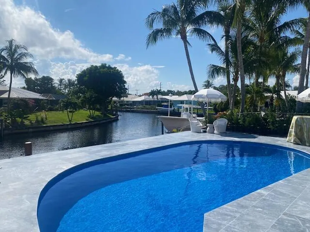 891 SW Hickory Terrace Boca Raton FL 33486