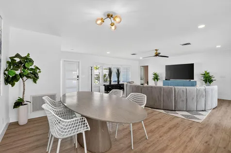 891 SW Hickory Terrace Boca Raton FL 33486