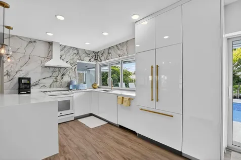 891 SW Hickory Terrace Boca Raton FL 33486