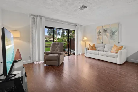 3727 Carambola Circle N Coconut Creek FL 33066