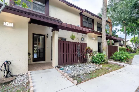 3727 Carambola Circle N Coconut Creek FL 33066