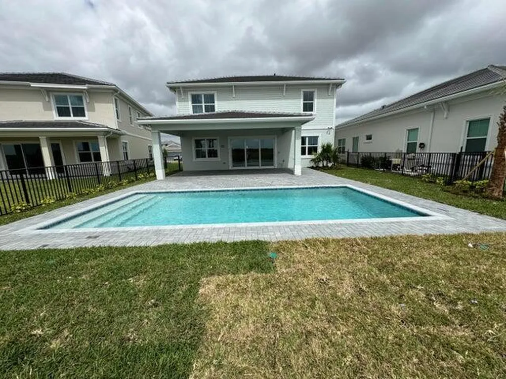 12586 Nautilus Circle Palm Beach Gardens FL 33412
