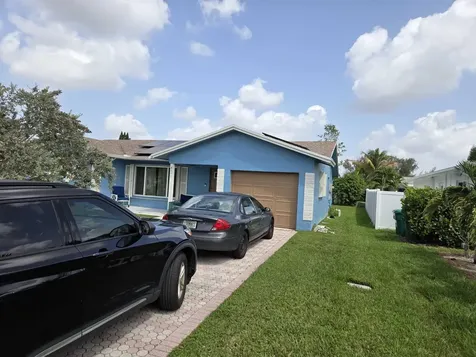8111 NW 100th Terrace NW Tamarac FL 33321