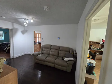 8111 NW 100th Terrace NW Tamarac FL 33321