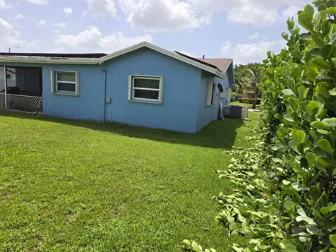 8111 NW 100th Terrace NW Tamarac FL 33321