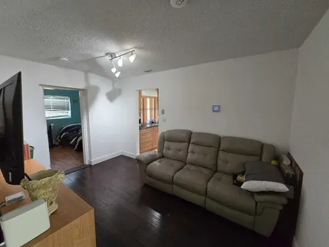 8111 NW 100th Terrace NW Tamarac FL 33321