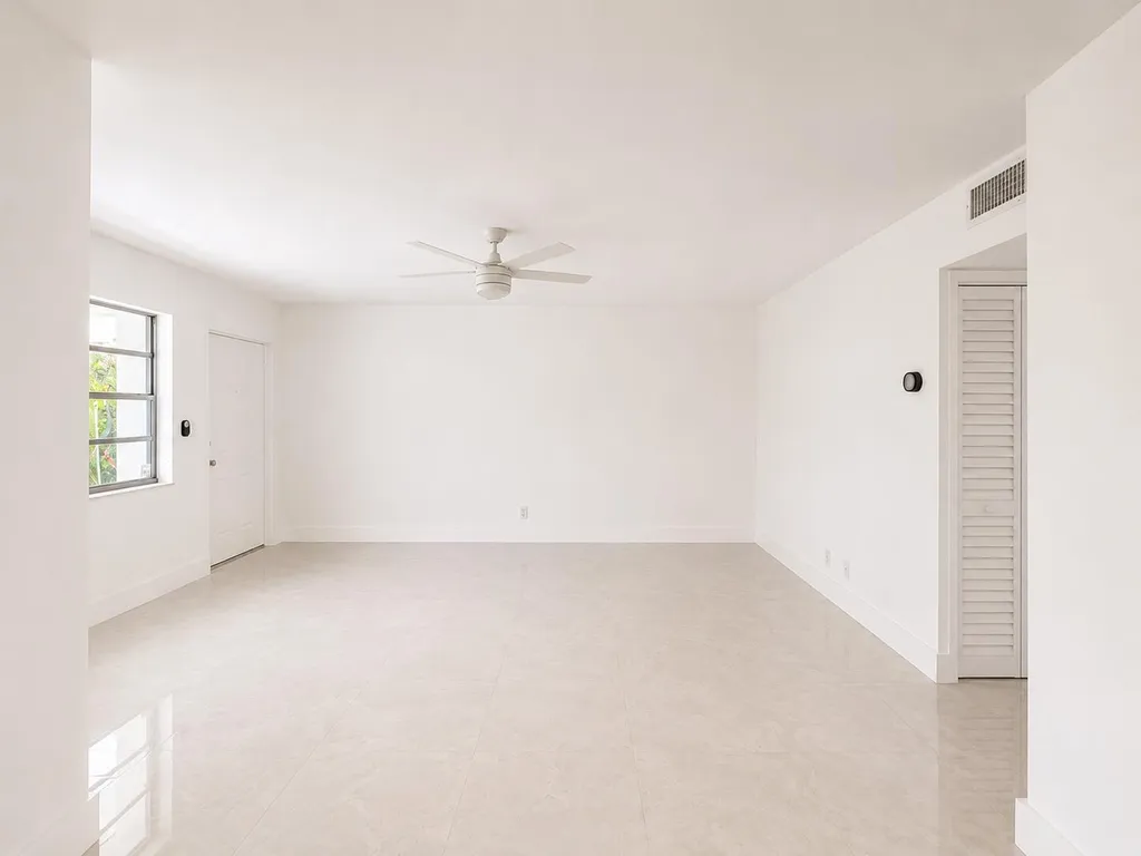 5300 Washington Street Hollywood FL 33021