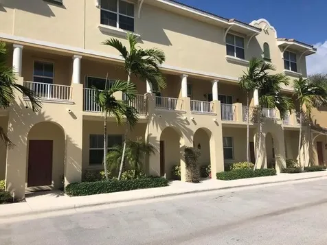 1928 Via Granada Boynton Beach FL 33426