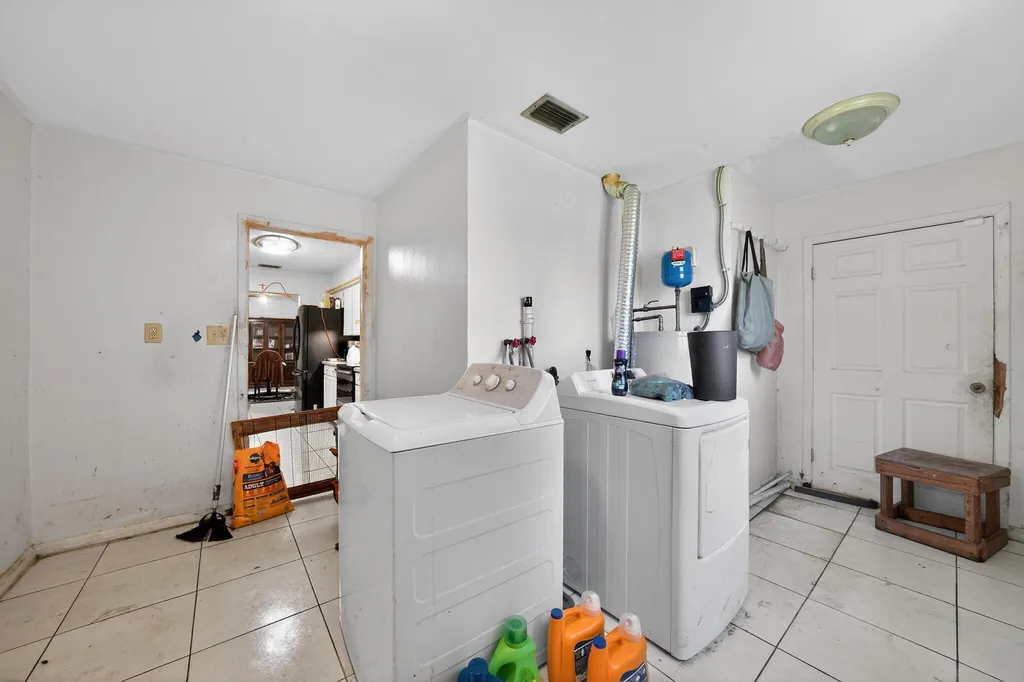 113 W Arbor Avenue Port St Lucie FL 34952
