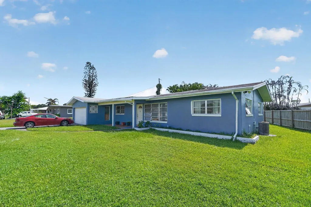 113 W Arbor Avenue Port St Lucie FL 34952