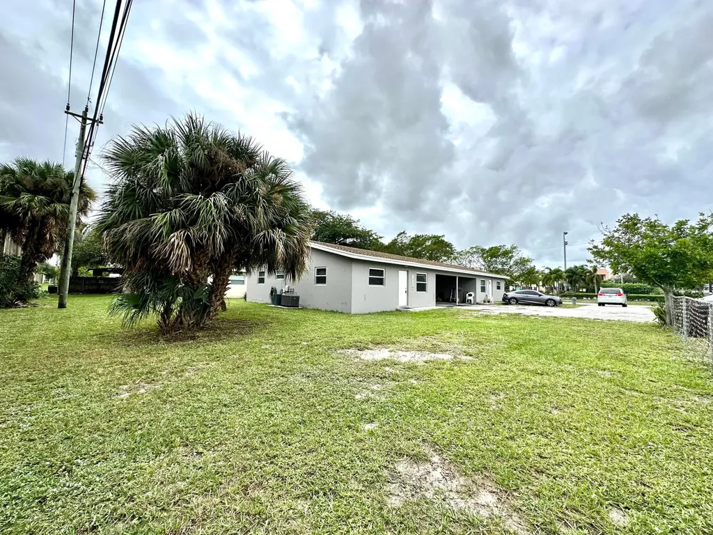 10134 Plant Drive Palm Beach Gardens FL 33410