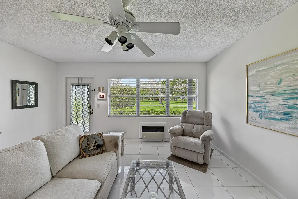 50 Suffolk B Boca Raton FL 33434