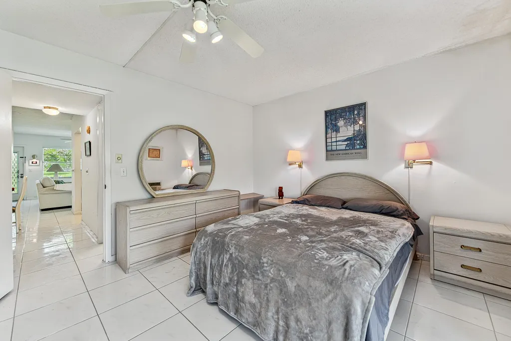 50 Suffolk B Boca Raton FL 33434