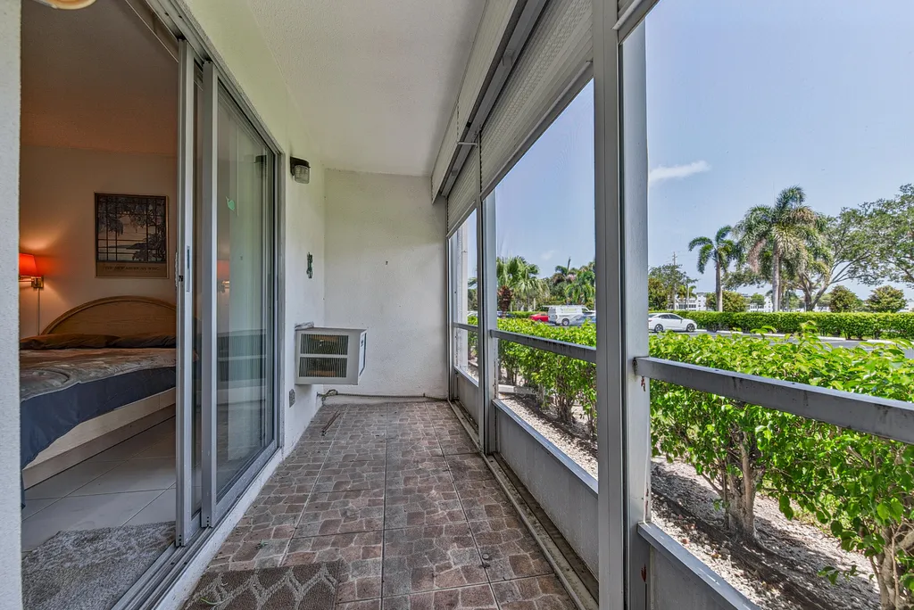 50 Suffolk B Boca Raton FL 33434
