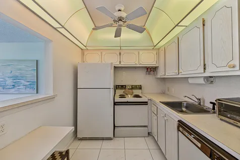 50 Suffolk B Boca Raton FL 33434