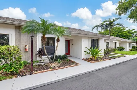 3076 S Oakland Forest Drive Oakland Park FL 33309