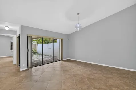 3076 S Oakland Forest Drive Oakland Park FL 33309