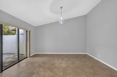 3076 S Oakland Forest Drive Oakland Park FL 33309