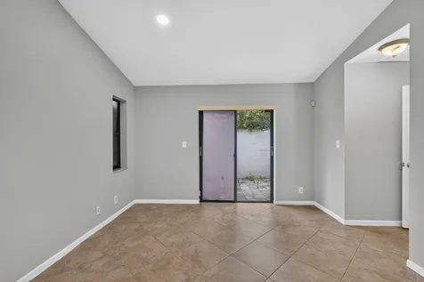 3076 S Oakland Forest Drive Oakland Park FL 33309