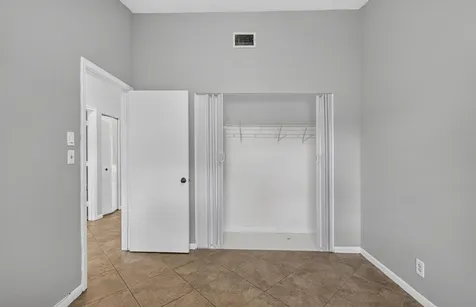 3076 S Oakland Forest Drive Oakland Park FL 33309