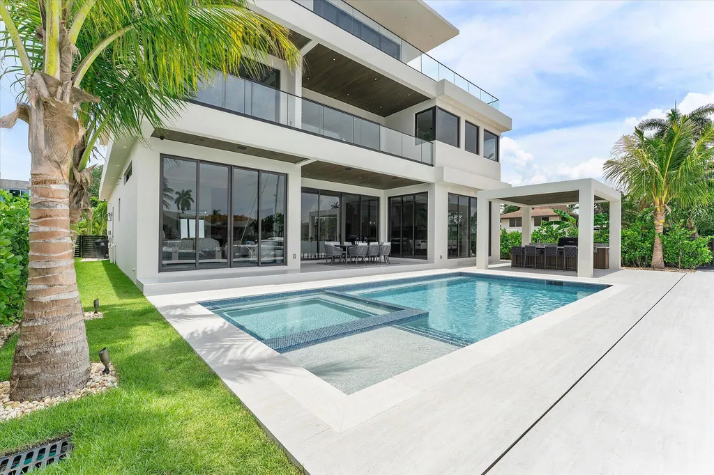 1607 SE 14th Street Fort Lauderdale FL 33316