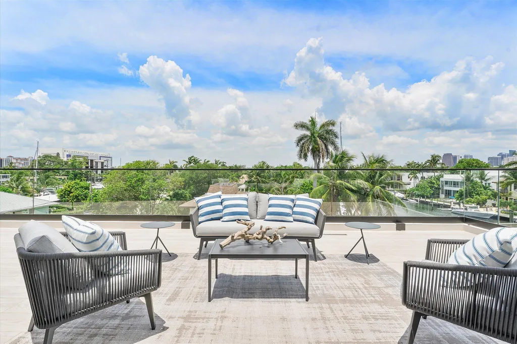 1607 SE 14th Street Fort Lauderdale FL 33316