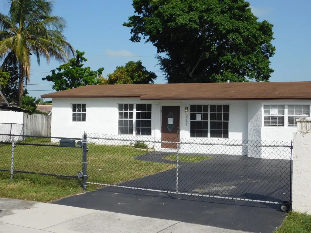 2251 NW 29th Terrace Fort Lauderdale FL 33311