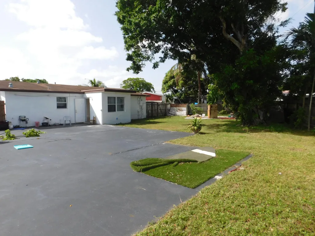 2251 NW 29th Terrace Fort Lauderdale FL 33311