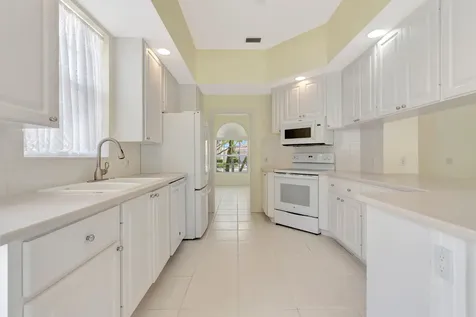 8894 SE Retreat Drive Hobe Sound FL 33455