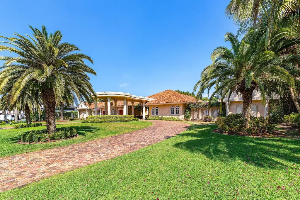 16090 Rio Del Paz Delray Beach FL 33446