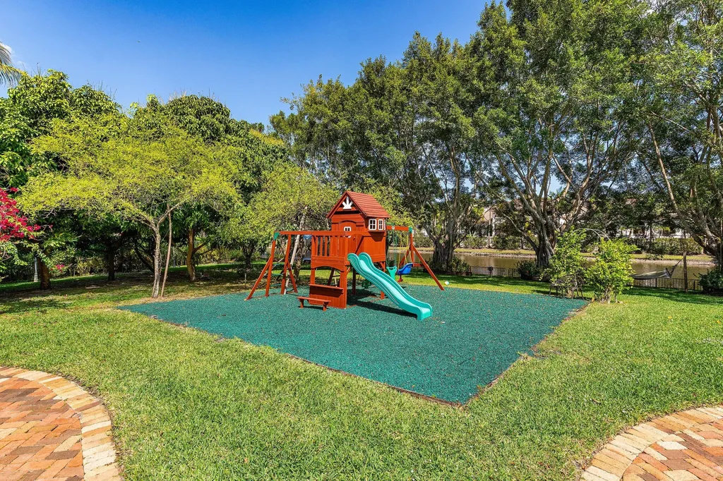 16090 Rio Del Paz Delray Beach FL 33446