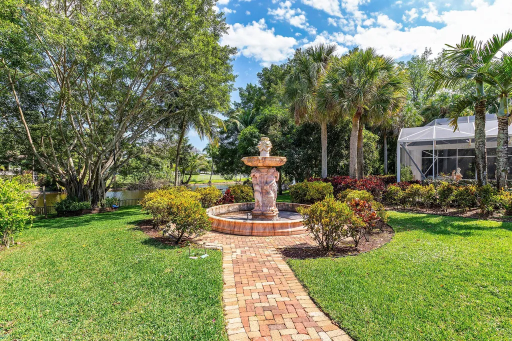 16090 Rio Del Paz Delray Beach FL 33446