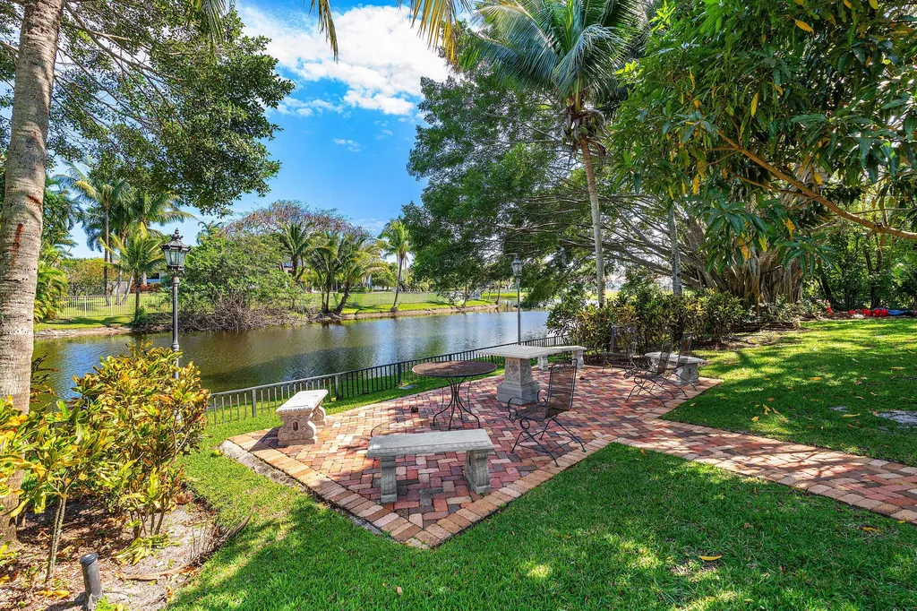 16090 Rio Del Paz Delray Beach FL 33446