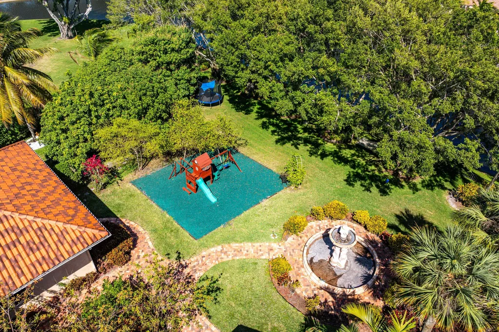16090 Rio Del Paz Delray Beach FL 33446