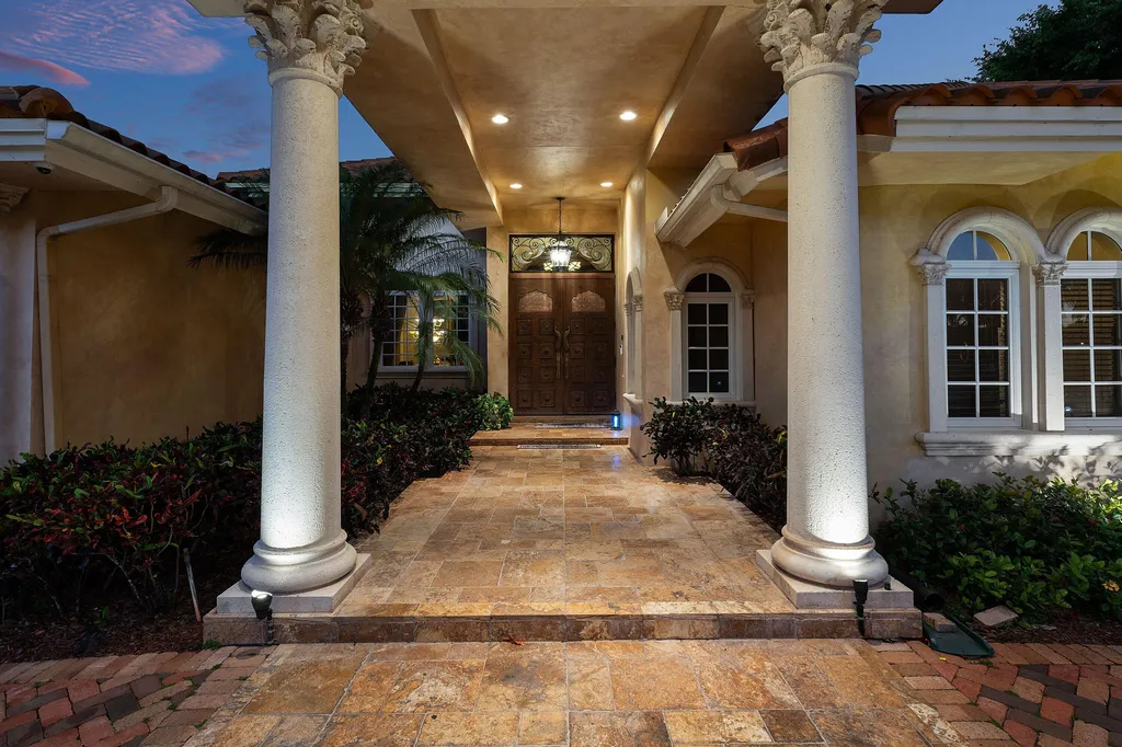16090 Rio Del Paz Delray Beach FL 33446