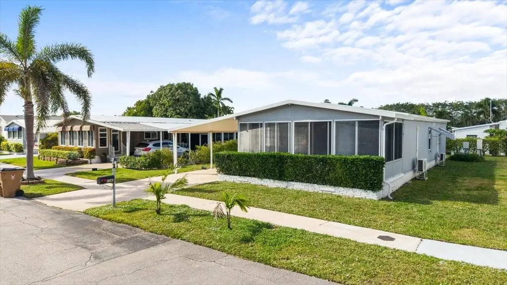 5389 NW 3rd Avenue Deerfield Beach FL 33064