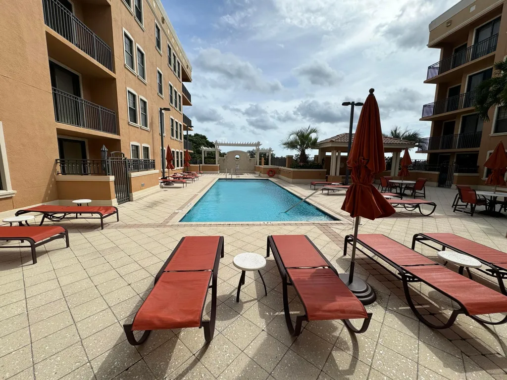 511 Lucerne Avenue Lake Worth Beach FL 33460
