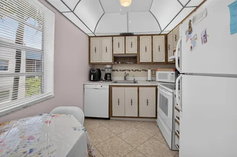 809 Normandy Q Delray Beach FL 33484