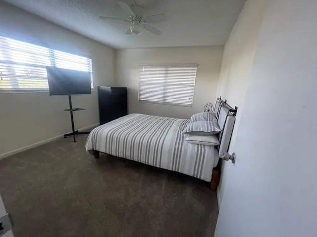 589 Fanshaw O Boca Raton FL 33434