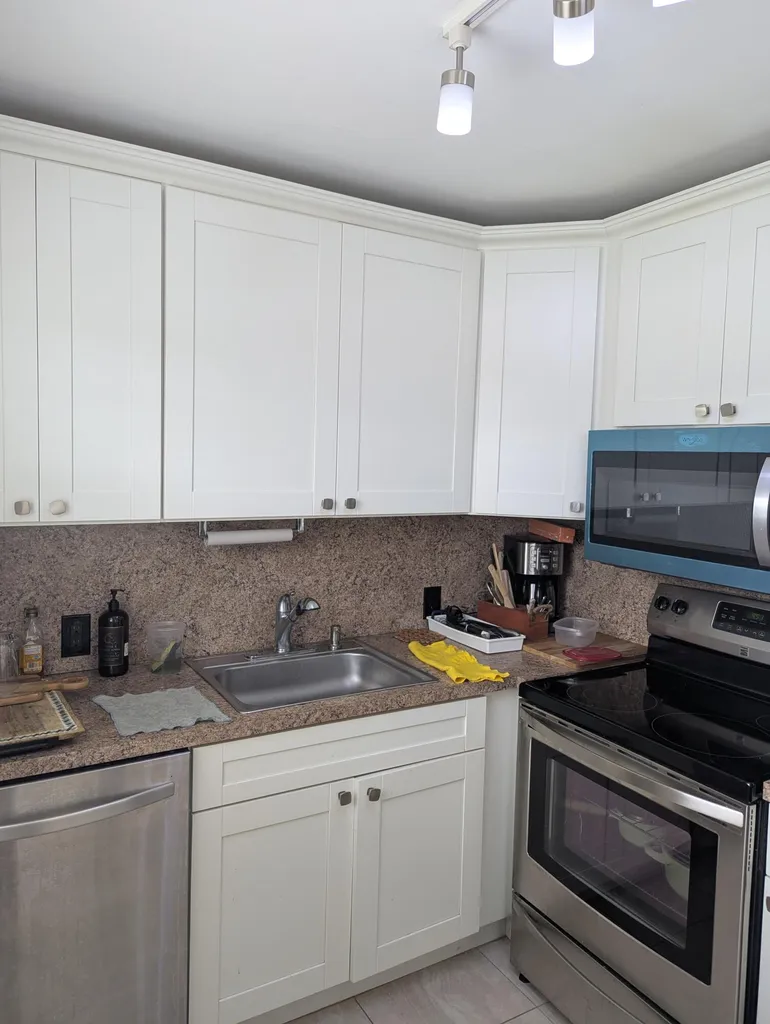 589 Fanshaw O Boca Raton FL 33434